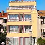 فندق Bobchev